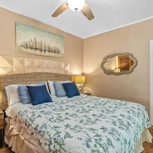 https://beautiful-poipu-1br-condo-with-ac-kp237.hotelsinhawaii.org